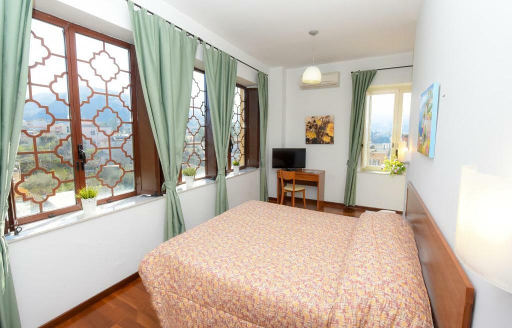 Villa Crawford Sant'Agnello Buitenkant foto
